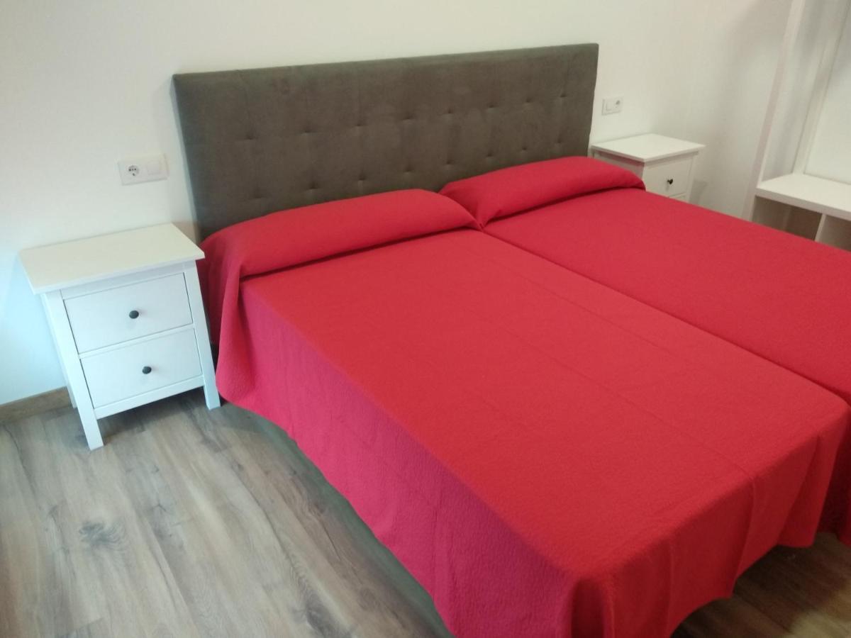 Albergue & Rooms Murgadan 帕德隆 外观 照片